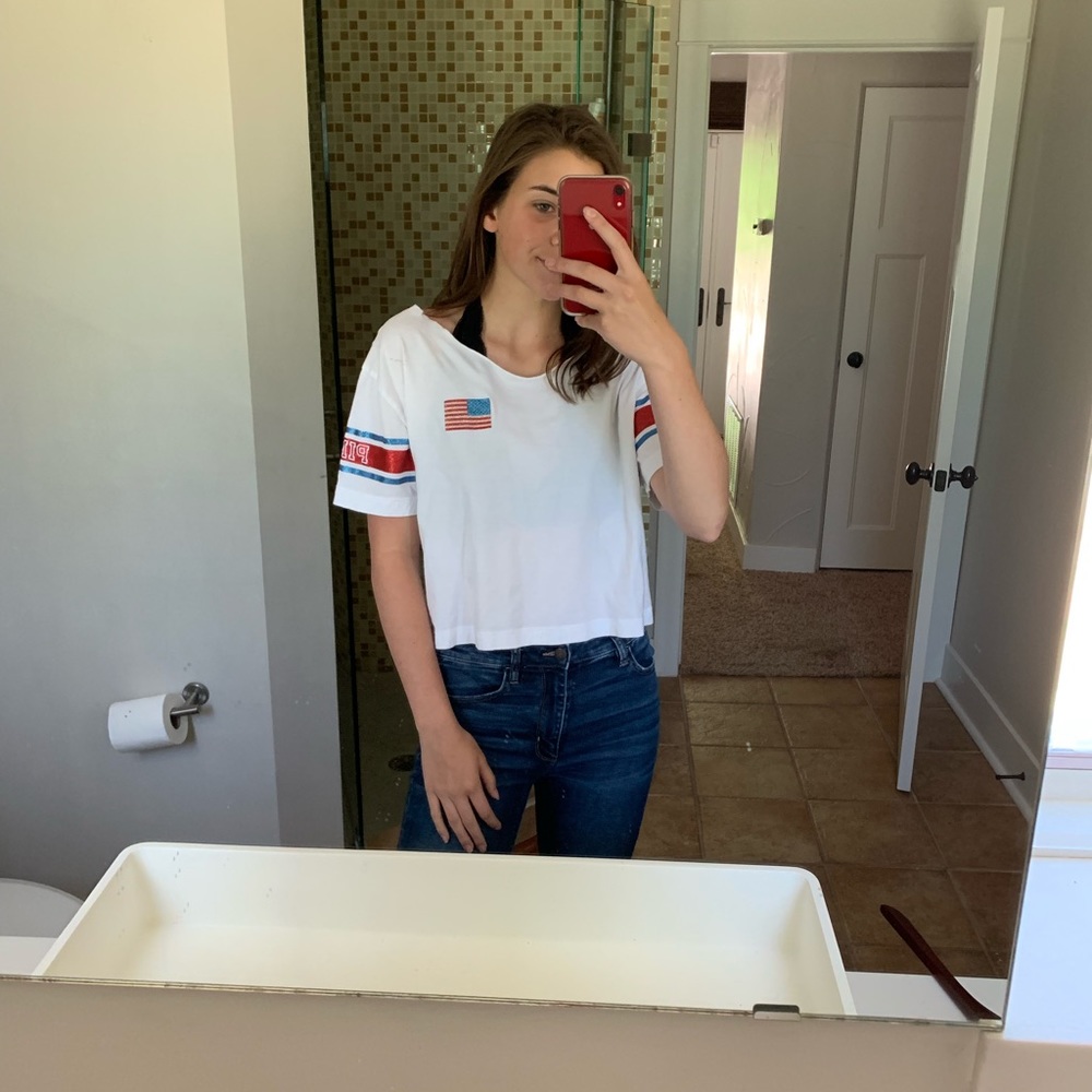 Cropped American tee